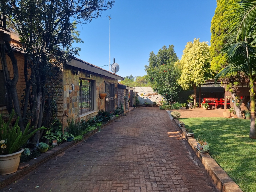 Commercial Property for Sale in Waterkloof A H North West